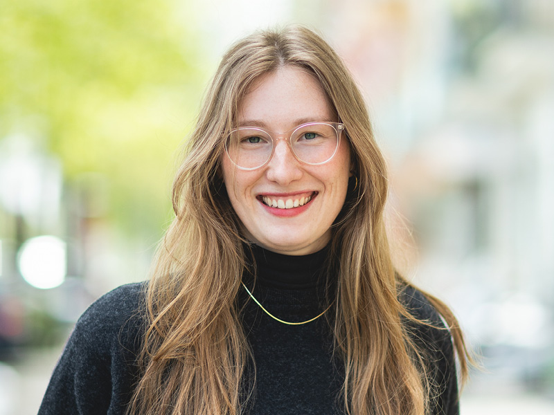 Janna Heegardt ist studentische Mitarbeiterin bei Wider Sense Trafo und unterstützt dort seit März 2022 die Initiative #VertrauenMachtWirkung